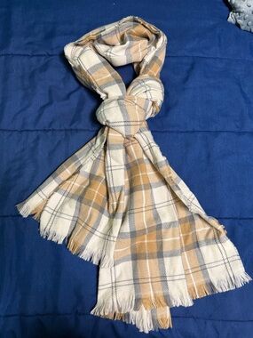 GAP Scarf